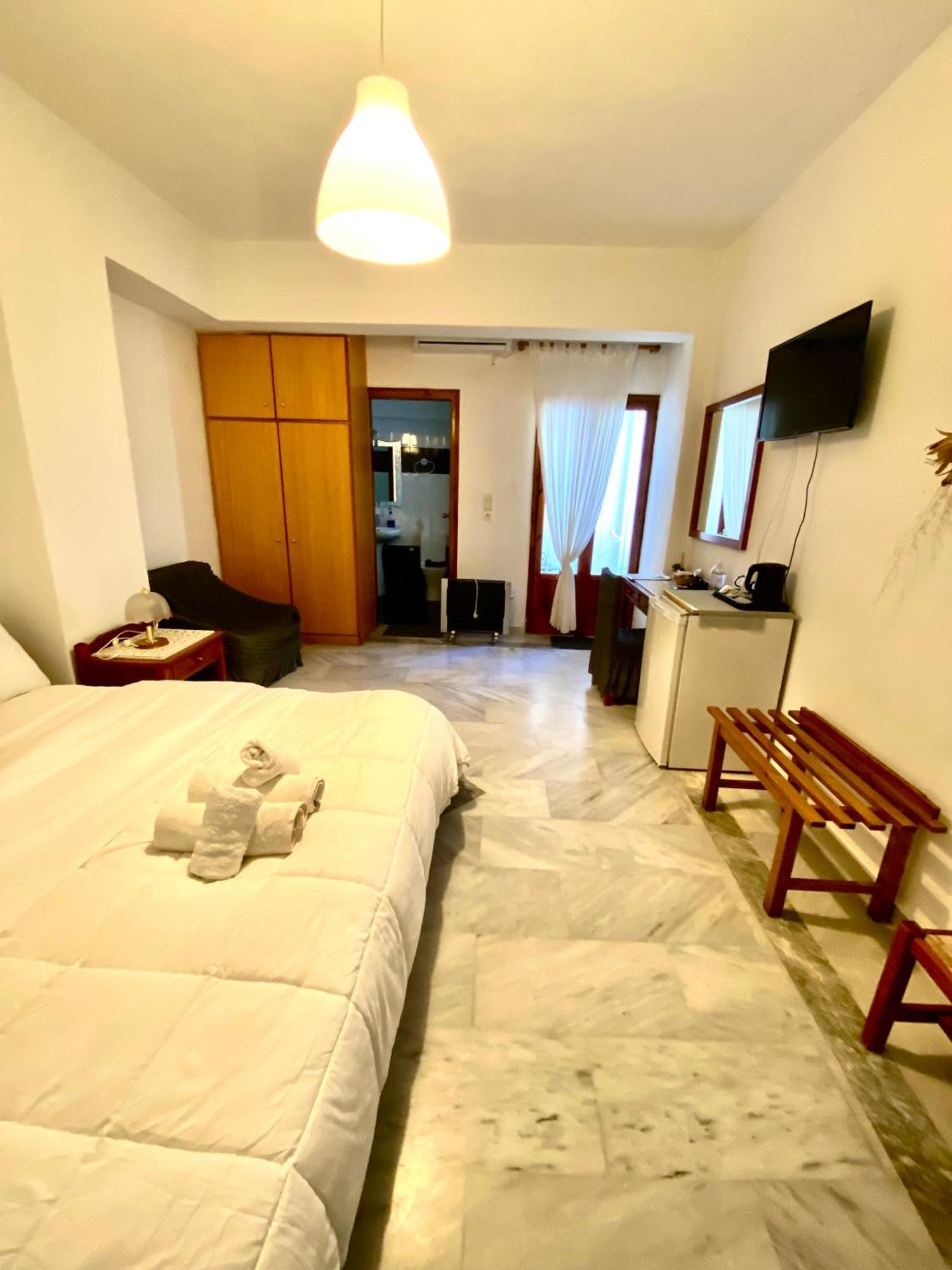 Costas Inn Spílion 외부 사진